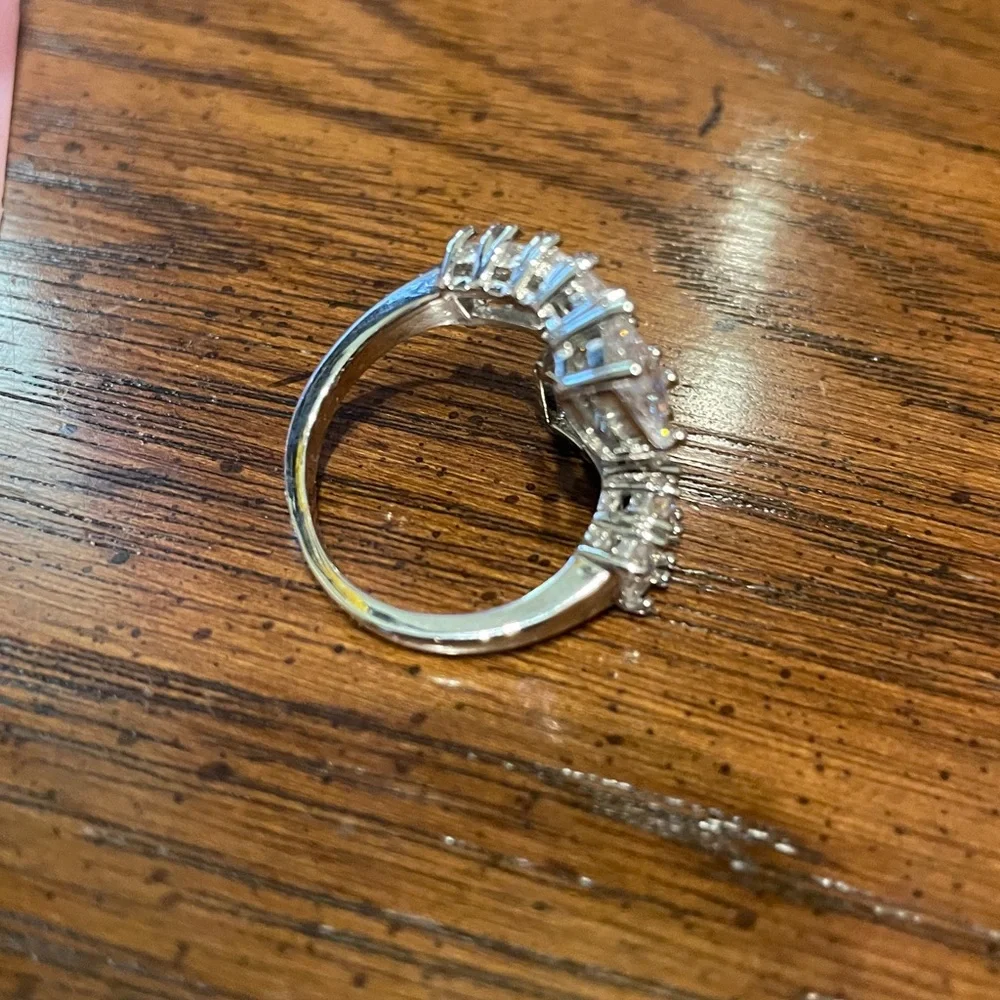 New in Bag Monaco Silver Rhodium Plated Crystal Ring By Alexa Rae - Picture 4 of 5